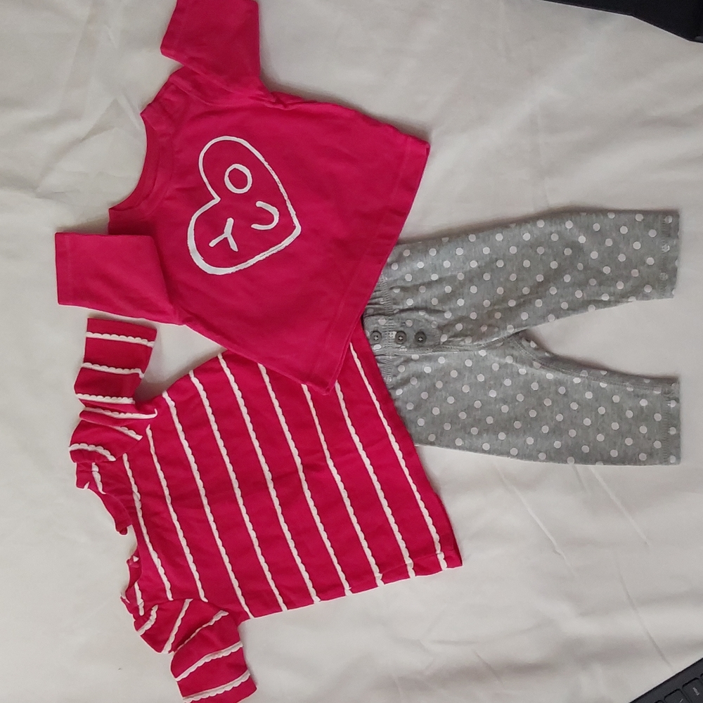 Baby Gap Girls - 2 shirt with 1 polka dot pant
